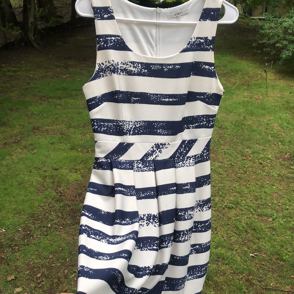 Fit & flare blue & white striped fun sea motives sleeveless dress